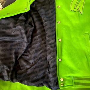 YouTuber Unspeakable brand coat